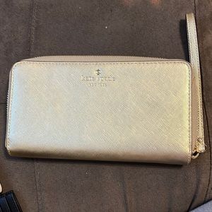 Authentic Kate Spade wallet/wristlet